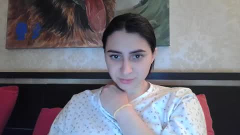 Snapshot of cute_strawberry_ chatting on February 11, 5:50 pm cute_strawberry_ online show from February 11, 5:50 pm