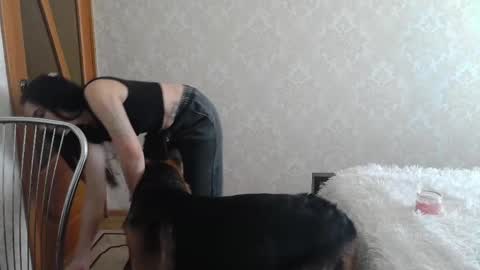 Snapshot of cute_strawberry_ chatting on February 21, 12:17 pm cute_strawberry_ online show from February 21, 12:17 pm