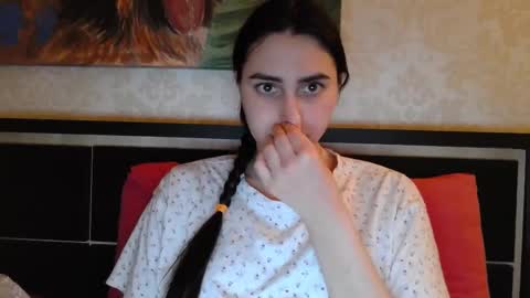 Snapshot of cute_strawberry_ chatting on March 1, 5:38 pm cute_strawberry_ online show from March 1, 5:38 pm