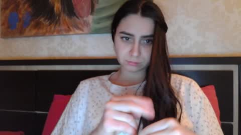 Snapshot of cute_strawberry_ chatting on February 8, 7:49 pm cute_strawberry_ online show from February 8, 7:49 pm
