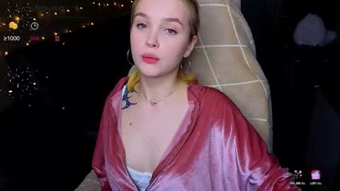 Sue online show from November 3, 11:17 pm