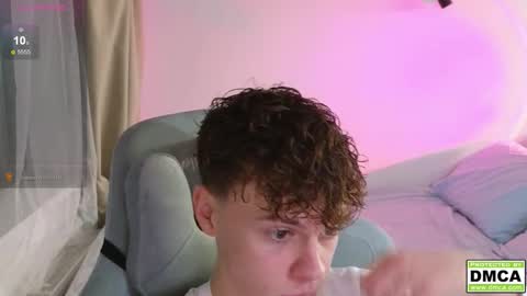 Snapshot of cute_thomas chatting on October 8, 6:25 pm Thomas - online show from October 8, 6:25 pm