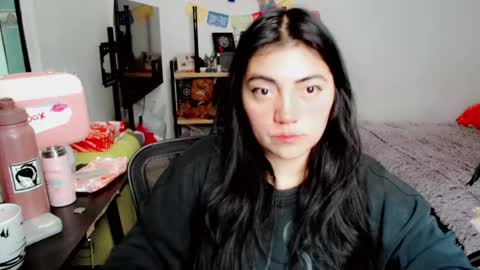 Snapshot of cuteambervi chatting on December 4, 6:22 pm Princess Amber online show from December 4, 6:22 pm
