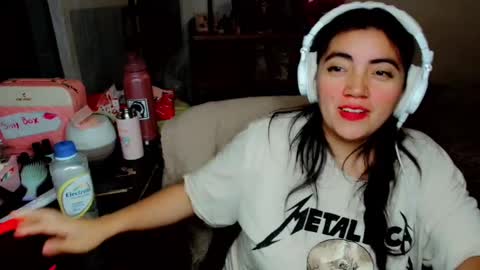 Snapshot of cuteambervi chatting on December 2, 1:29 am Princess Amber online show from December 2, 1:29 am