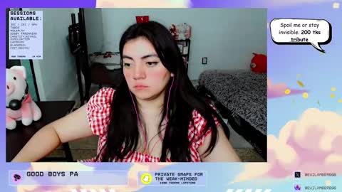 Snapshot of cuteambervi chatting on October 1, 7:13 pm Princess Amber online show from October 1, 7:13 pm