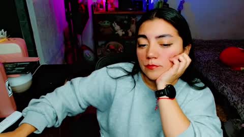 Snapshot of cuteambervi chatting on March 4, 1:45 am Princess Amber online show from March 4, 1:45 am