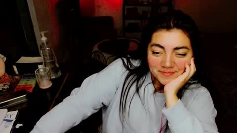 Snapshot of cuteambervi chatting on October 17, 12:36 am Princess Amber online show from October 17, 12:36 am