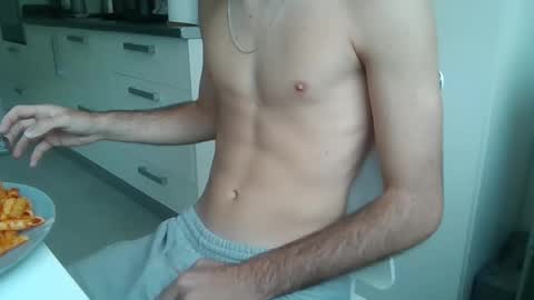 Snapshot of cuteanonguy chatting on October 19, 12:43 pm cuteanonguy online show from October 19, 12:43 pm