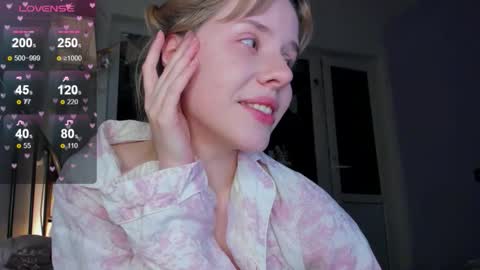 Amy online show from February 12, 7:28 pm