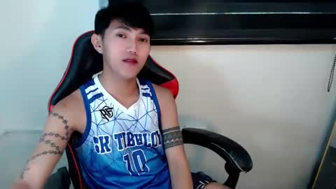 Steph online show from February 23, 5:09 am