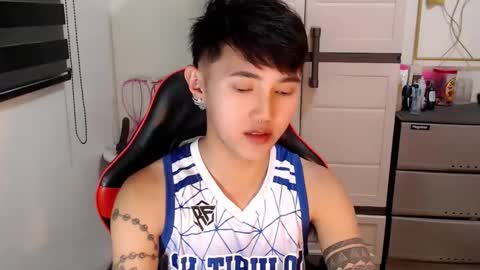 Steph online show from May 18, 4:29 am