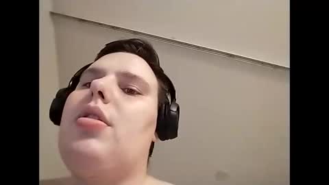 CuteguyBWC92 online show from November 13, 5:15 pm