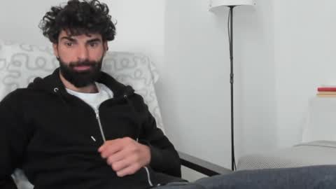 cuteeboy online show from April 11, 8:51 am