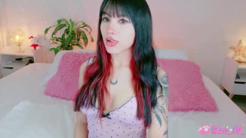 Zoe  online show from March 1, 12:59 am