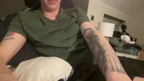 cutekeff online show from November 28, 3:30 pm