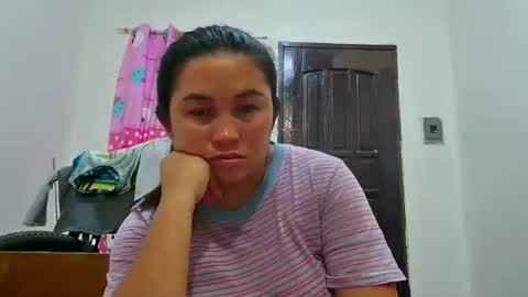 Snapshot of cutelalay chatting on December 19, 9:49 pm Lalai online show from December 19, 9:49 pm