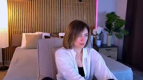 cutemirage online show from May 4, 3:07 pm