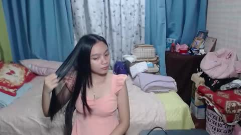 cutepinay_kera online show from May 10, 12:00 pm