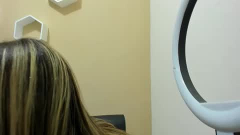 cutesamantha_ online show from May 14, 9:24 pm