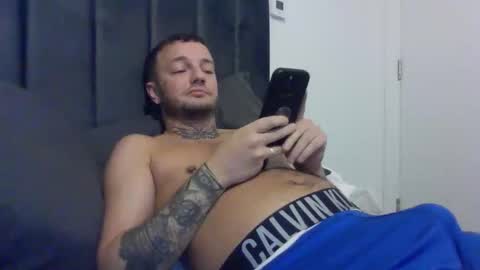 Snapshot of cutescottishlad chatting on September 28, 8:51 pm cutescottishlad online show from September 28, 8:51 pm