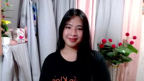 cute online show from December 5, 10:29 pm