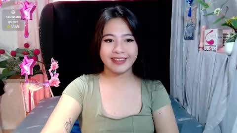 cute online show from December 21, 8:48 pm