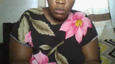 Snapshot of cutey_mellanin chatting on October 18, 6:17 am cutey_mellanin online show from October 18, 6:17 am