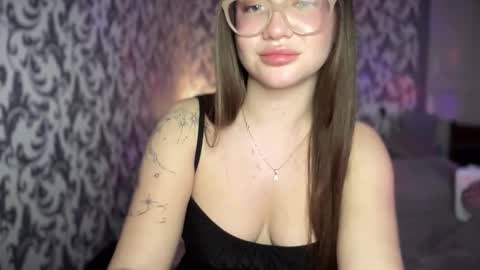 CuteAnn online show from November 9, 7:38 pm