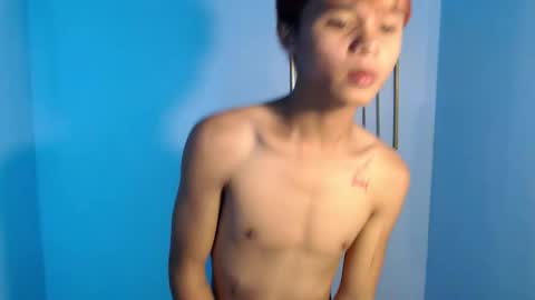 cutiewalter online show from April 15, 1:03 pm