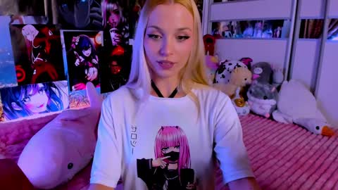 Snapshot of cuttie_ponyy chatting on February 13, 9:28 pm Nora online show from February 13, 9:28 pm