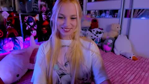 Snapshot of cuttie_ponyy chatting on September 13, 8:22 pm Nora online show from September 13, 8:22 pm