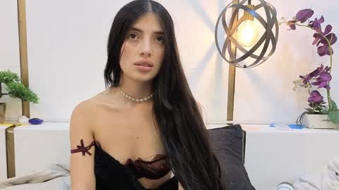 Cynthia1fox online show from March 28, 8:27 am