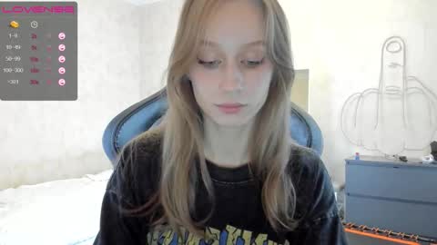 cyyberwhore online show from September 20, 5:49 pm