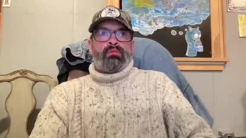 Snapshot of d4ddy858 chatting on October 18, 3:33 am d4ddy858 online show from October 18, 3:33 am