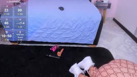 Snapshot of daaniela_moon chatting on February 18, 12:28 pm Daniela online show from February 18, 12:28 pm