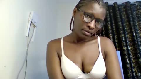 Goddess online show from April 19, 12:00 am