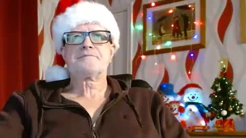 Snapshot of daddiescockforyou chatting on December 16, 9:20 pm Brian ... online show from December 16, 9:20 pm