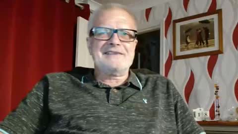 Snapshot of daddiescockforyou chatting on September 18, 8:02 pm Brian ... online show from September 18, 8:02 pm
