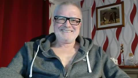 Brian ... online show from February 18, 9:03 pm