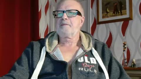 Snapshot of daddiescockforyou chatting on December 2, 9:12 pm Brian ... online show from December 2, 9:12 pm