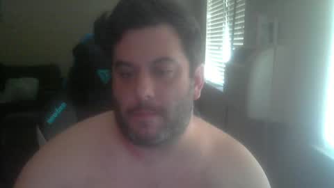 Snapshot of daddybody4u chatting on February 24, 6:58 pm daddybody4u online show from February 24, 6:58 pm