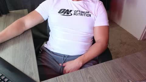 daddydilf4you online show from February 24, 3:31 am