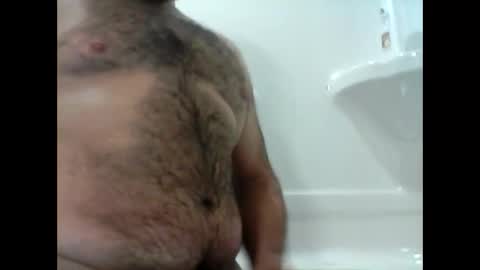 Snapshot of daddyj1983 chatting on October 22, 2:41 pm daddyj1983 online show from October 22, 2:41 pm