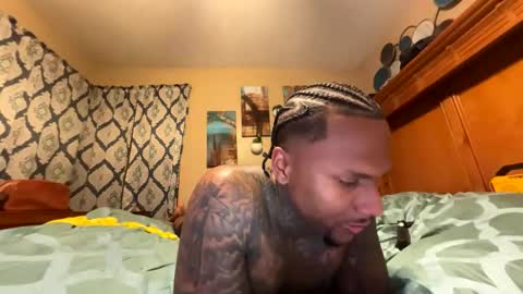 sexy tatted king bbc online show from November 7, 5:21 am