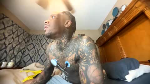 sexy tatted king bbc online show from April 26, 5:16 am