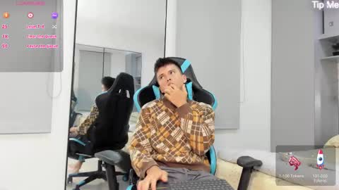 Snapshot of daddyrich4u chatting on September 26, 1:24 am daddyrich4u online show from September 26, 1:24 am