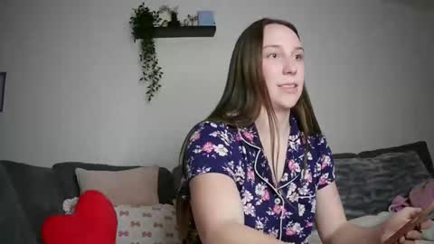 daddys good girl online show from April 25, 8:16 am