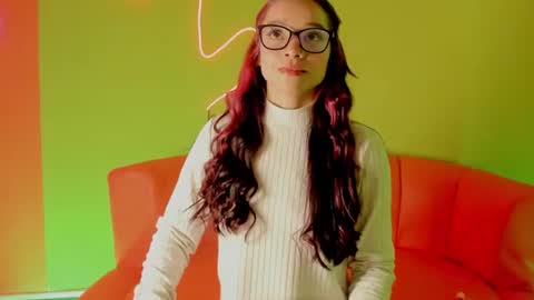 Dafne  online show from June 29, 1:11 pm