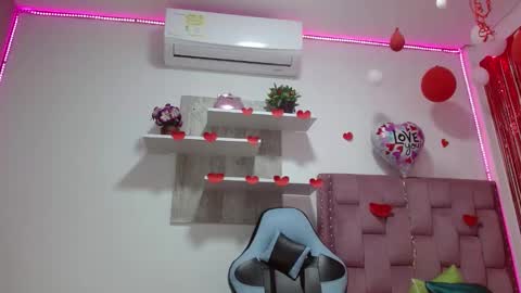 DAFNNE online show from February 20, 12:04 pm