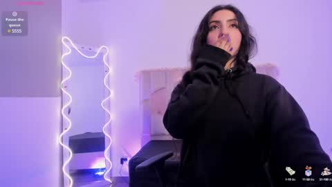 Snapshot of dahia_tay chatting on March 12, 6:29 am dahia online show from March 12, 6:29 am